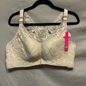NWT bra size 46/105